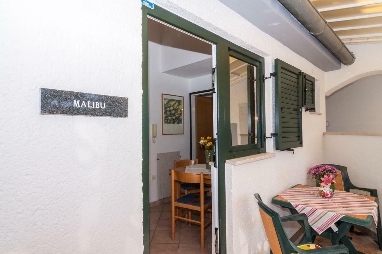 Villa California Poreč Kültér fotó