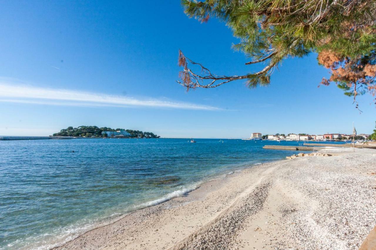 Villa California Poreč Kültér fotó
