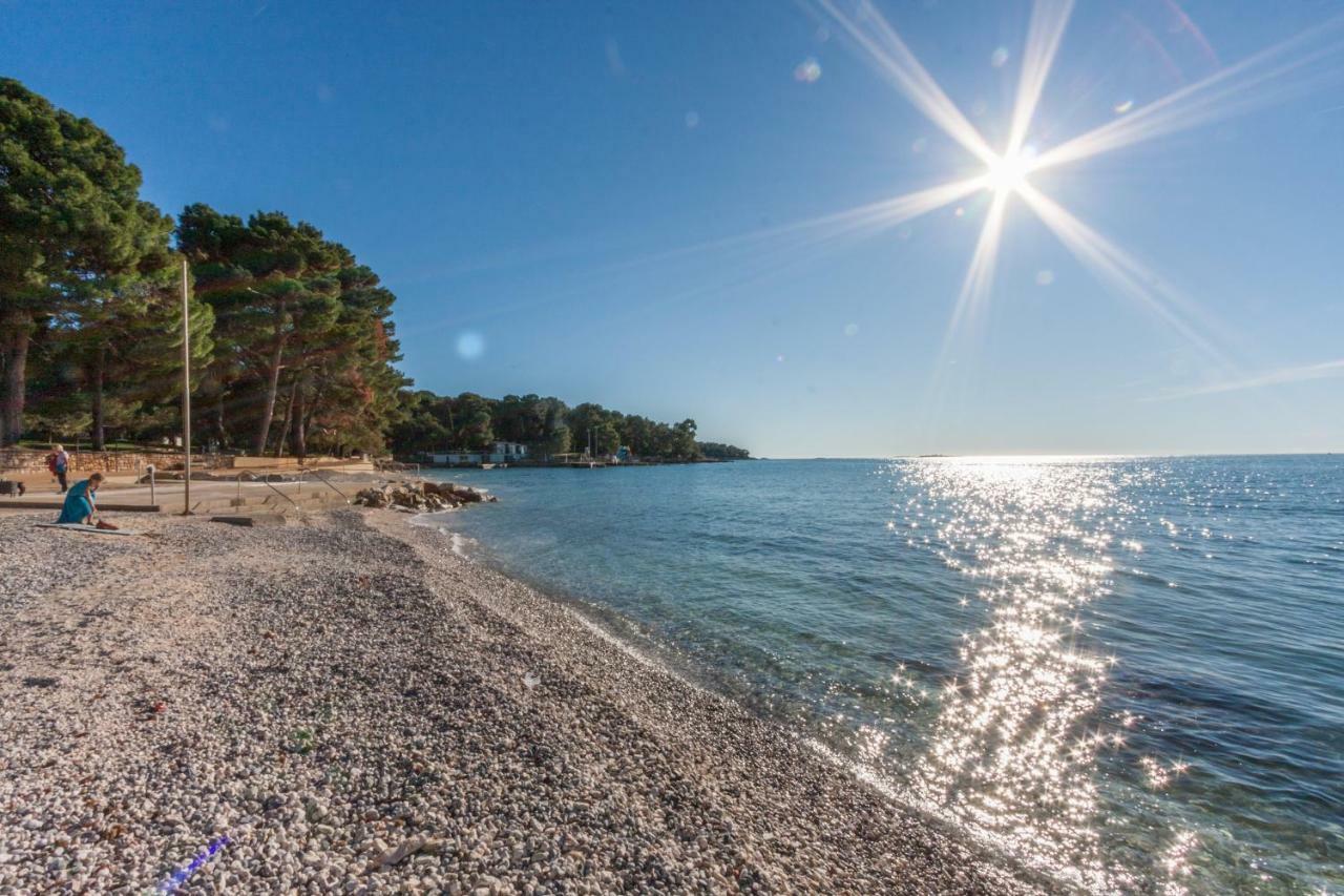 Villa California Poreč Kültér fotó