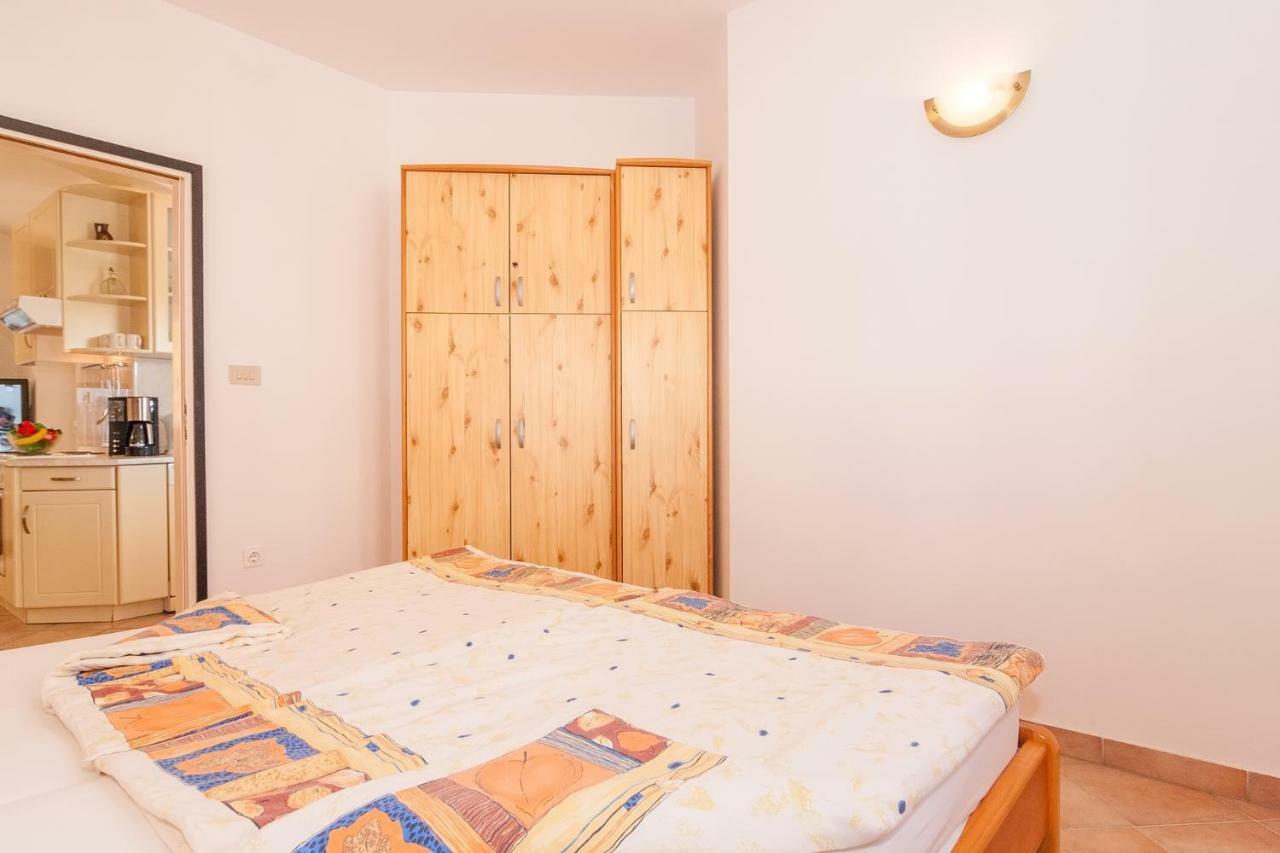 Villa California Poreč Kültér fotó
