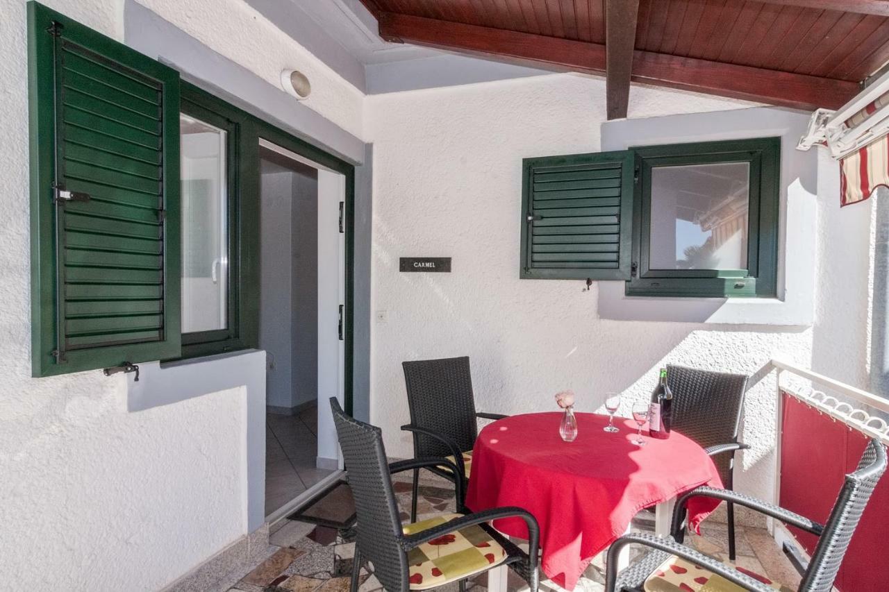Villa California Poreč Kültér fotó