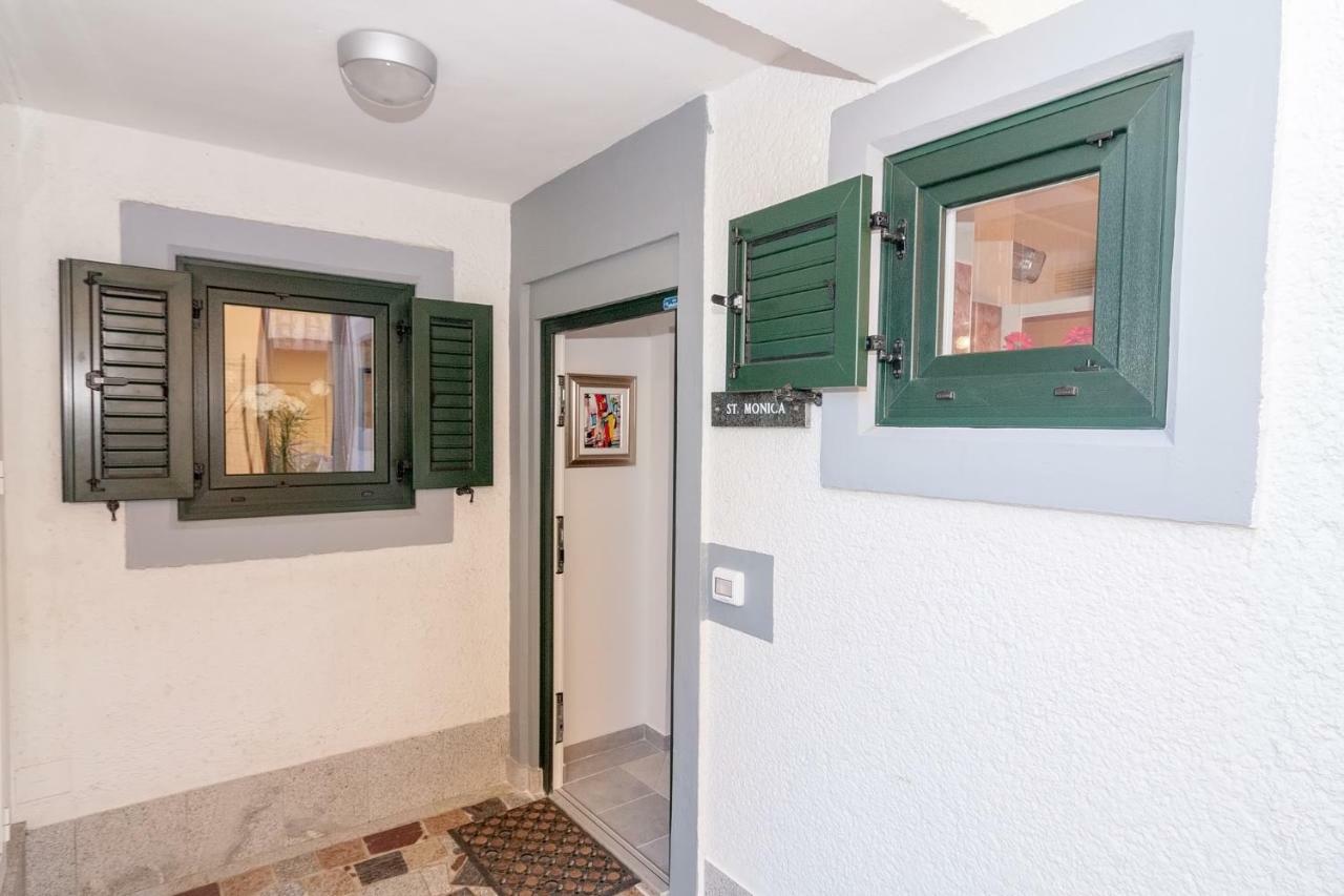Villa California Poreč Kültér fotó