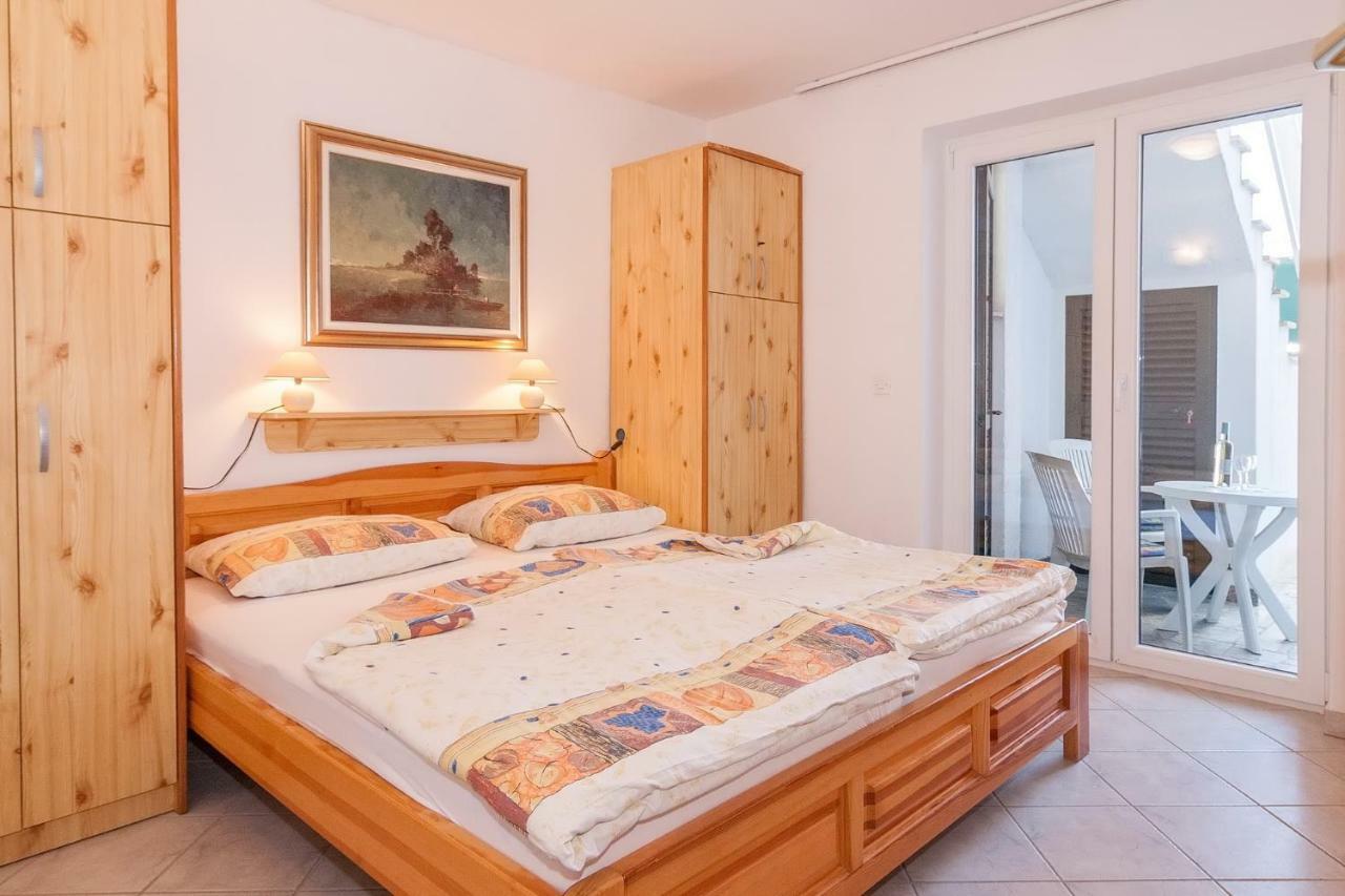 Villa California Poreč Kültér fotó