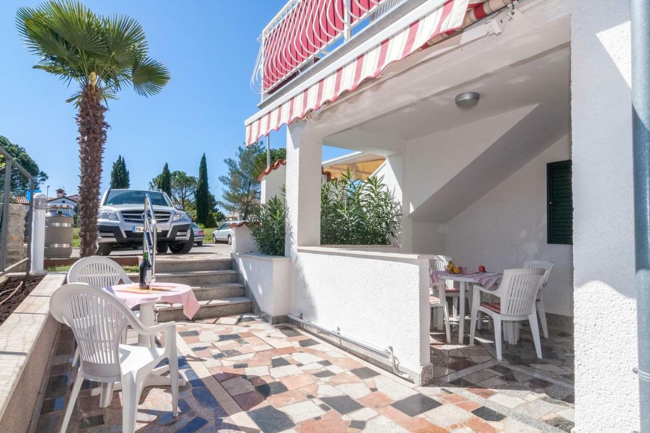 Villa California Poreč Kültér fotó